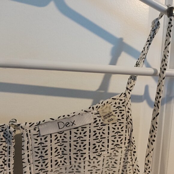 Women's Dex Romper Size Large - Picture 4 of 8